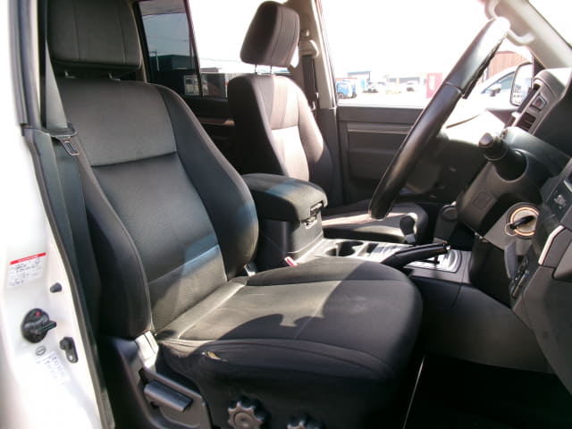 MITSUBISHI Pajero thumbnail 25
