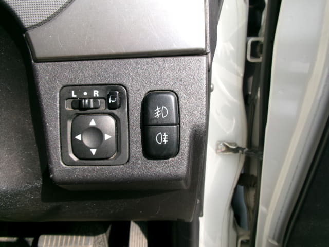 MITSUBISHI Pajero thumbnail 48