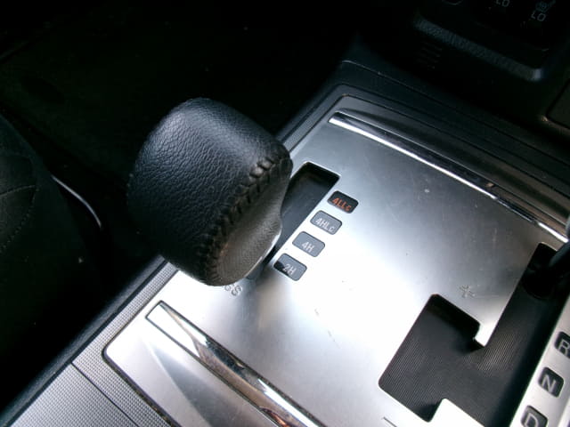 MITSUBISHI Pajero thumbnail 44