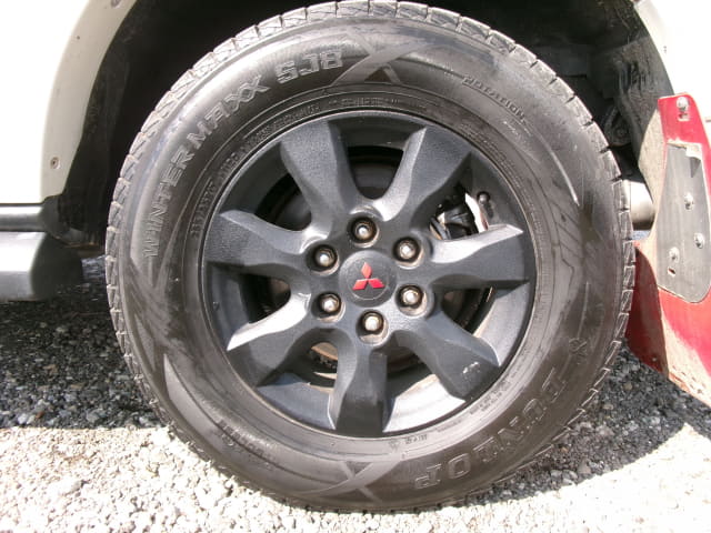 MITSUBISHI Pajero thumbnail 10