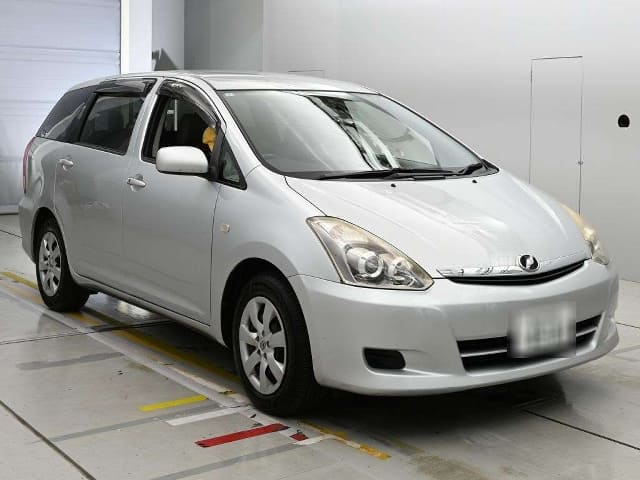 TOYOTA Wish thumbnail 5