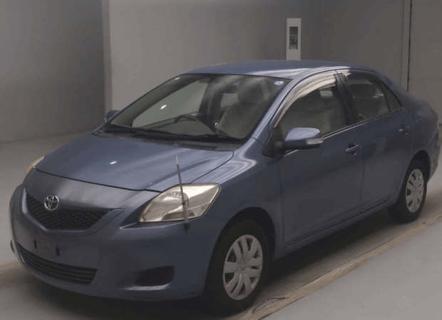 TOYOTA Belta