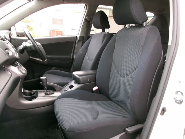 TOYOTA RAV4 thumbnail 26