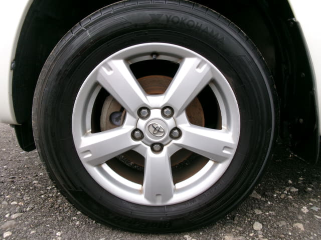 TOYOTA RAV4 thumbnail 9