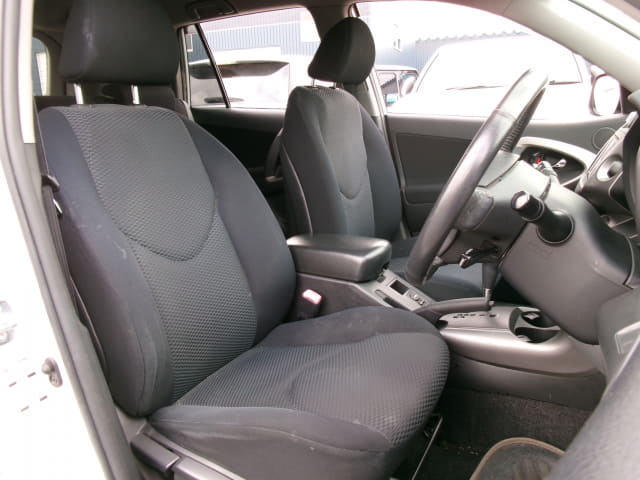 TOYOTA RAV4 thumbnail 25