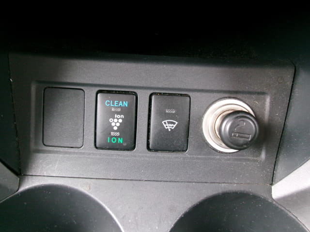 TOYOTA RAV4 thumbnail 42