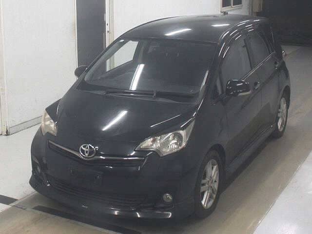 TOYOTA Ractis