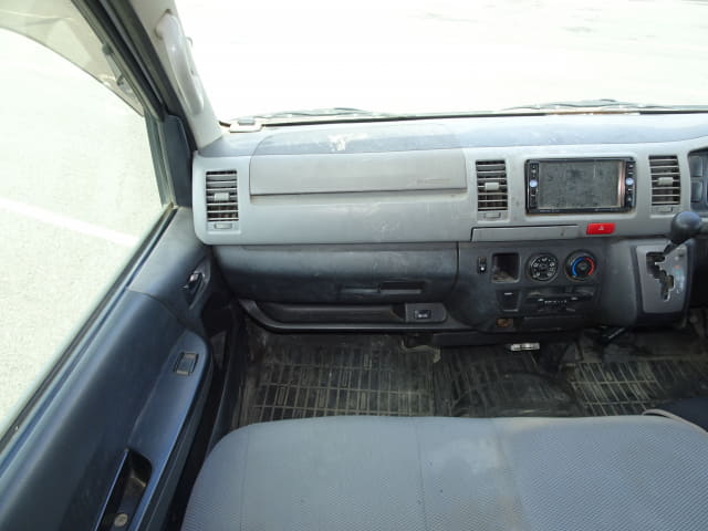 TOYOTA Hiace Van thumbnail 27