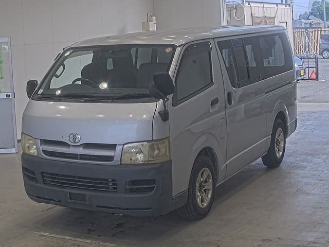 TOYOTA Hiace Van