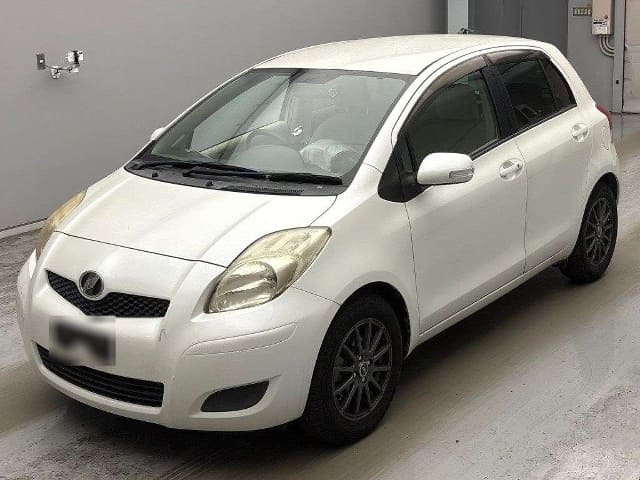 TOYOTA Vitz