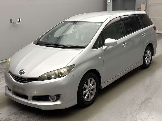 TOYOTA Wish.