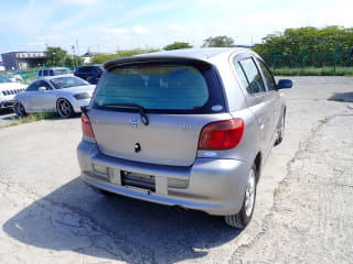 2002 TOYOTA Vitz