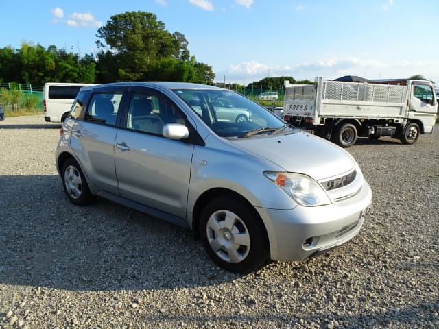 TOYOTA IST thumbnail 7