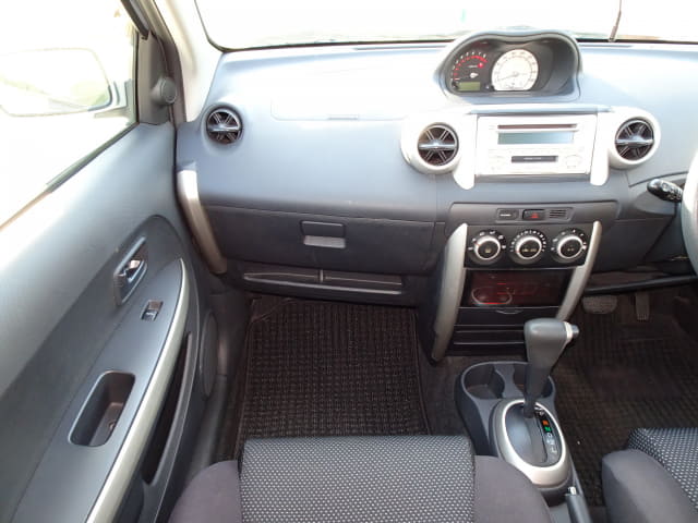 TOYOTA IST thumbnail 34