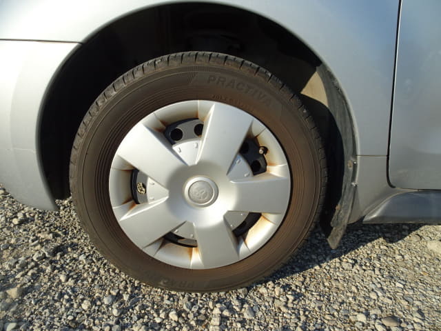 TOYOTA IST thumbnail 9