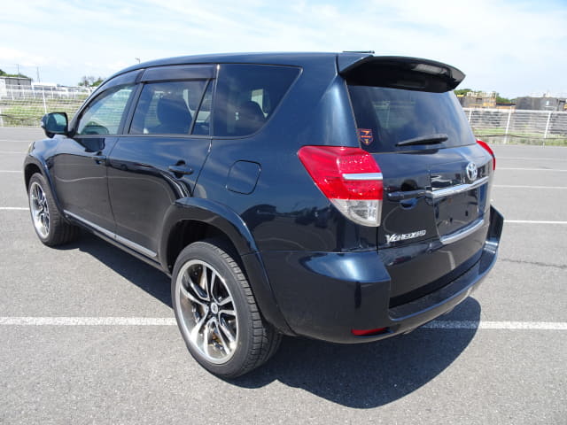 TOYOTA Vanguard thumbnail 3