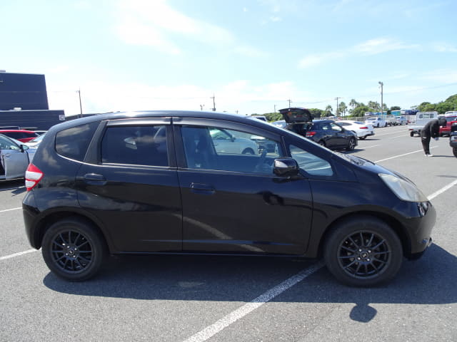 HONDA Fit thumbnail 6