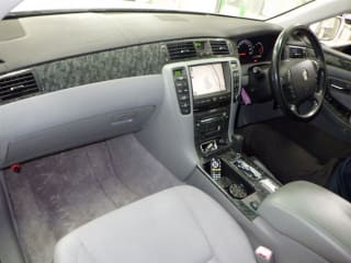 2004 TOYOTA Crown