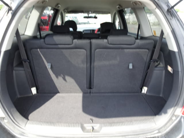 TOYOTA Wish thumbnail 30