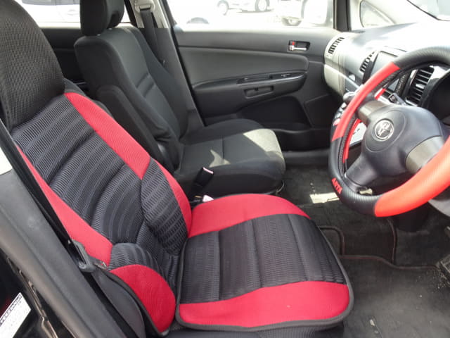 TOYOTA Wish thumbnail 25
