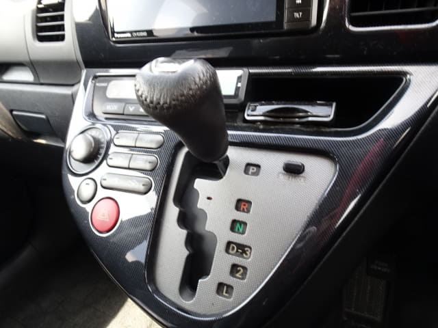 TOYOTA Wish thumbnail 44