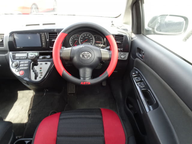 TOYOTA Wish thumbnail 34