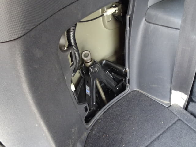 TOYOTA Wish thumbnail 32