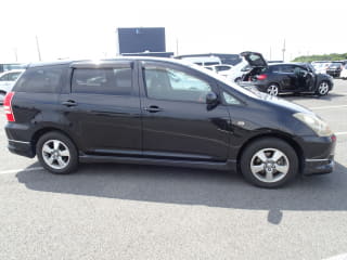 2005 TOYOTA Wish