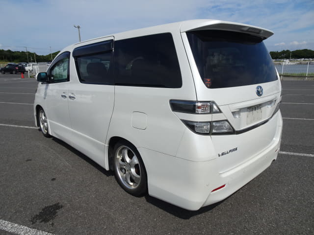 TOYOTA Vellfire thumbnail 3