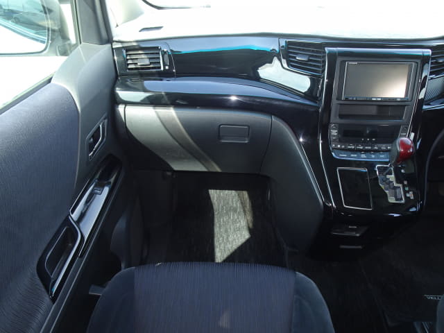TOYOTA Vellfire thumbnail 36