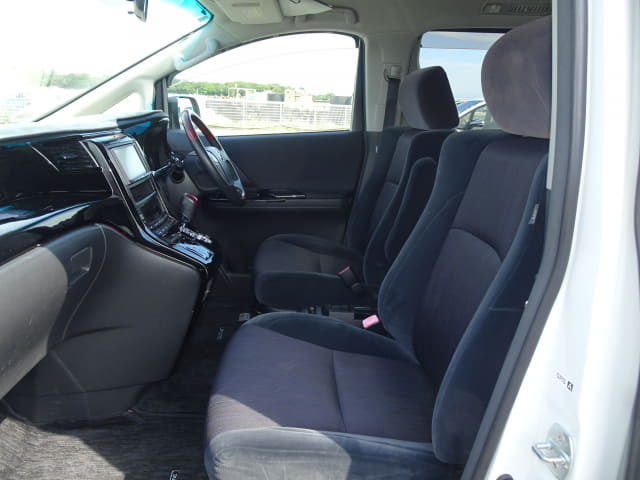 TOYOTA Vellfire thumbnail 26