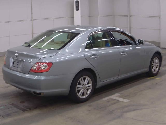 TOYOTA Mark X thumbnail 2