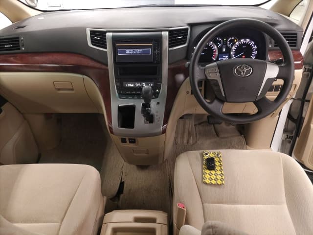 TOYOTA Alphard thumbnail 4