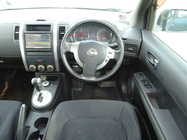 NISSAN X-Trail thumbnail 33