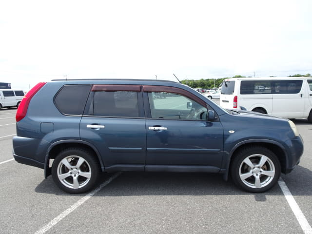 NISSAN X-Trail thumbnail 6