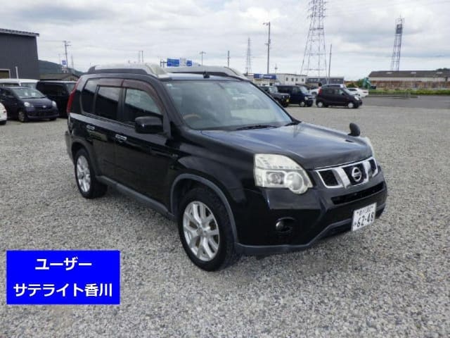 NISSAN X-Trail thumbnail 4