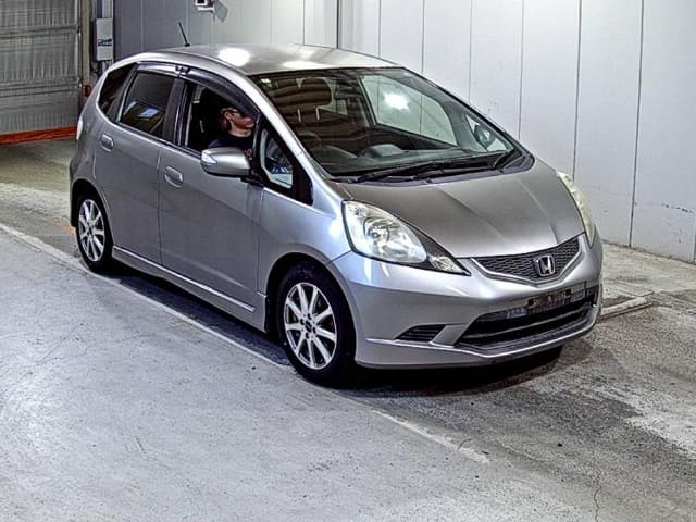 HONDA Fit thumbnail 4