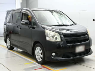 2009 TOYOTA Noah