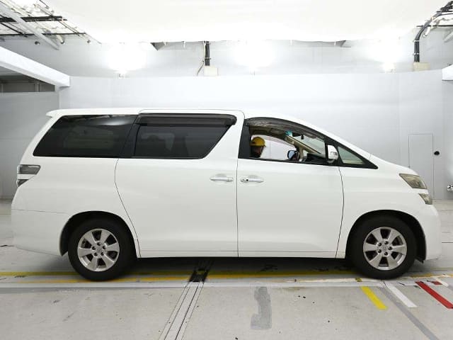 TOYOTA Vellfire thumbnail 4