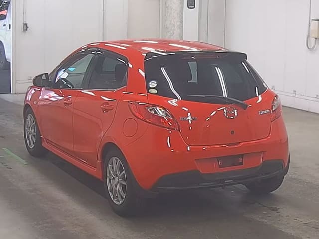MAZDA Demio thumbnail 5