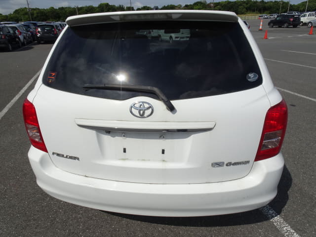 TOYOTA Corolla Fielder thumbnail 4