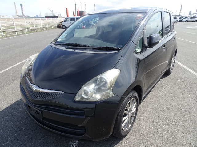 TOYOTA Ractis