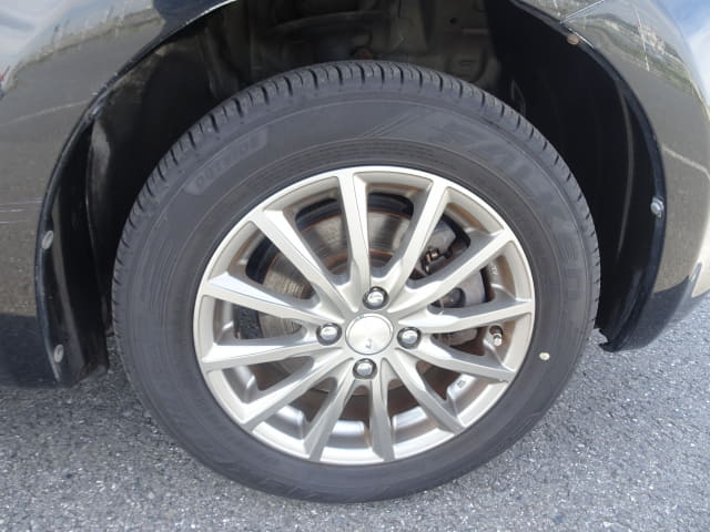 TOYOTA Ractis thumbnail 12