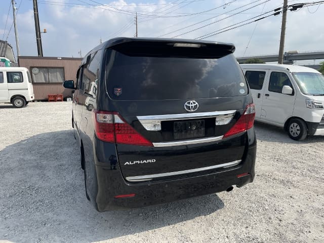 TOYOTA Alphard thumbnail 3
