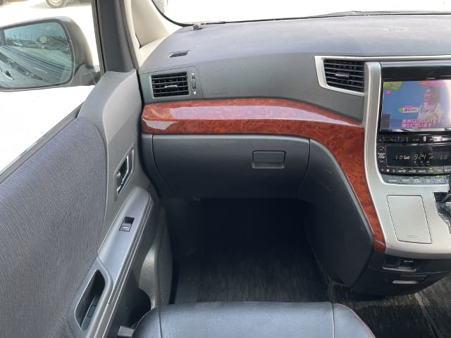 TOYOTA Alphard thumbnail 34