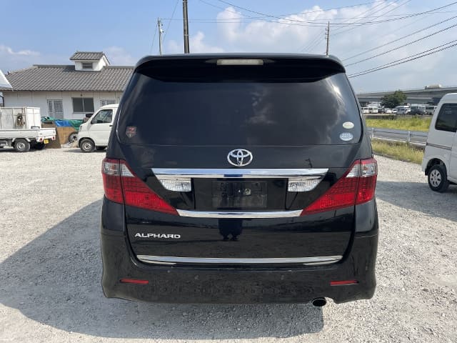 TOYOTA Alphard thumbnail 4