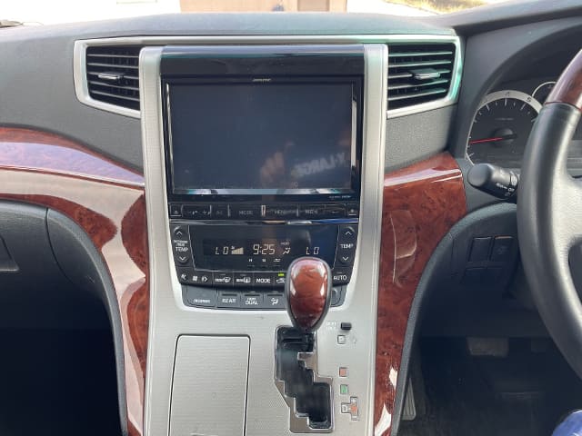 TOYOTA Alphard thumbnail 37