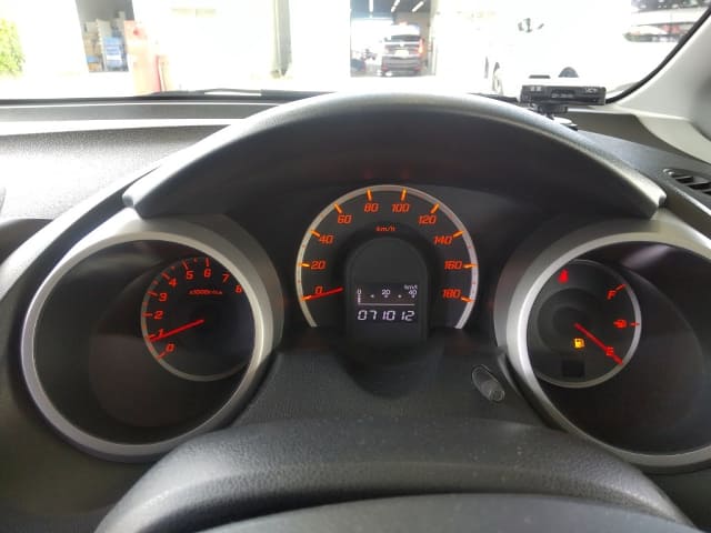 HONDA Fit thumbnail 4