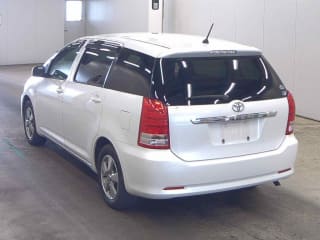 2005 TOYOTA Wish