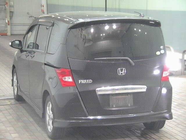 HONDA Freed thumbnail 5